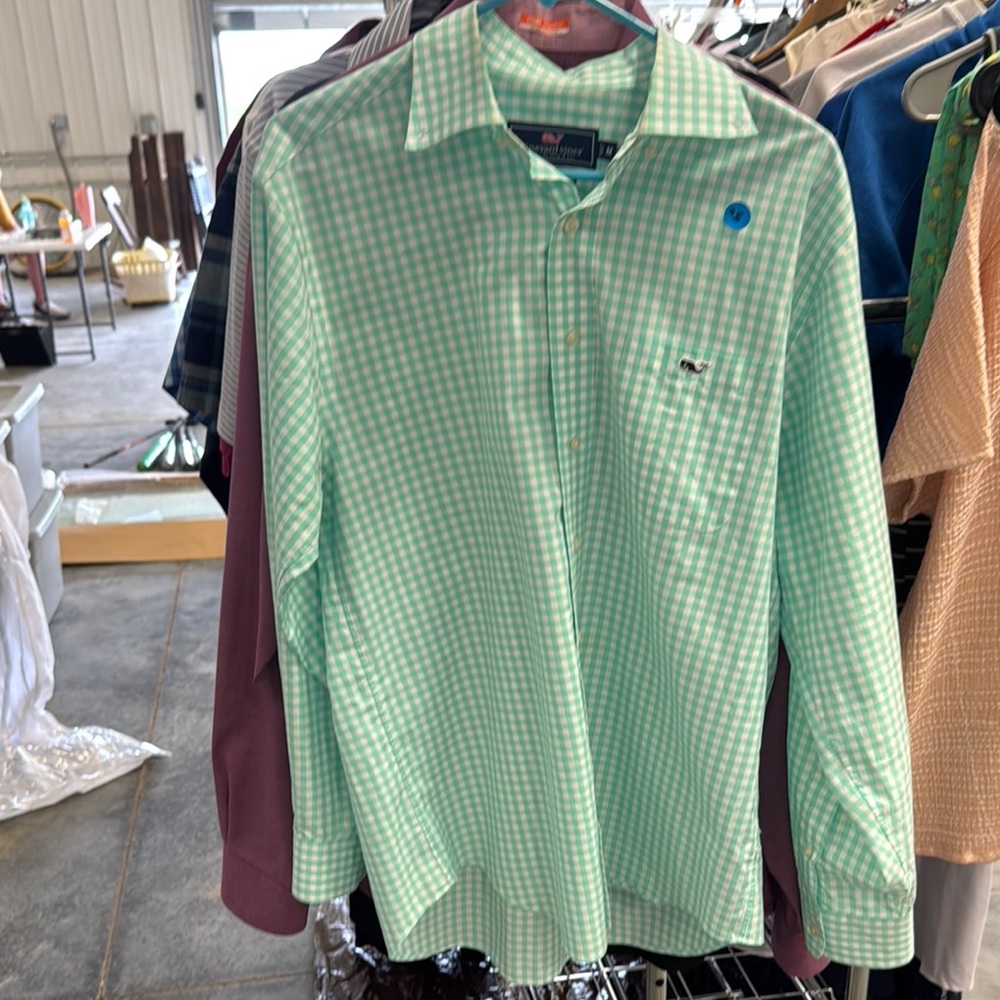 Vineyard Vines Green Casual Button Down Shirt